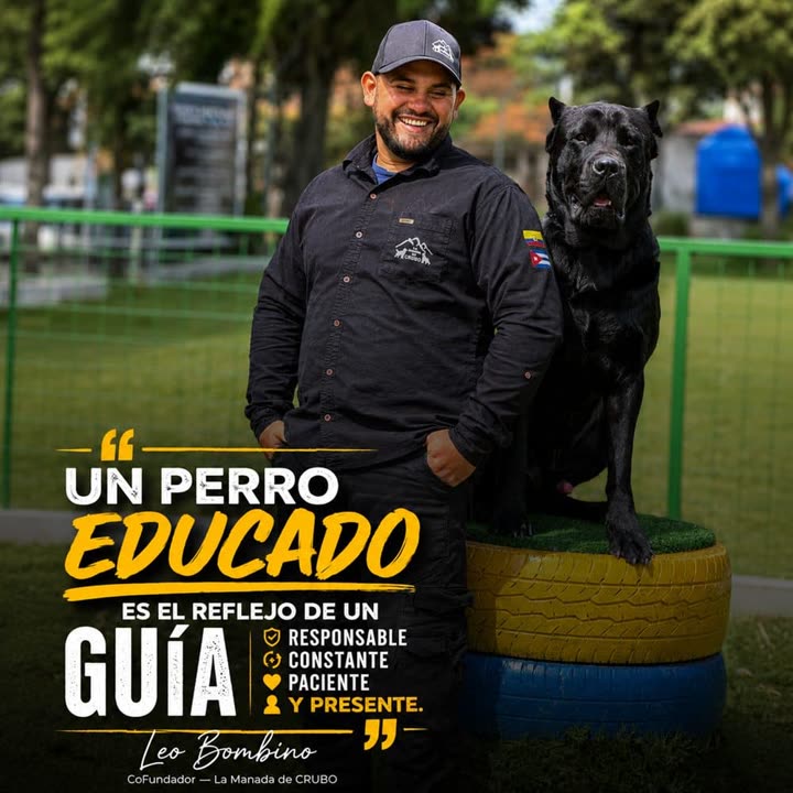 Leo, instructor de La Manada de CRUBO, con su perro